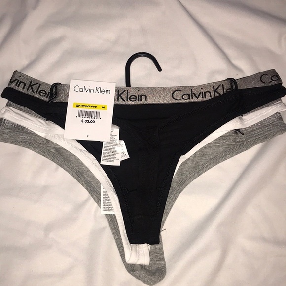 NWT Calvin Klein 3 pack Radiant Thongs M - Picture 4 of 8